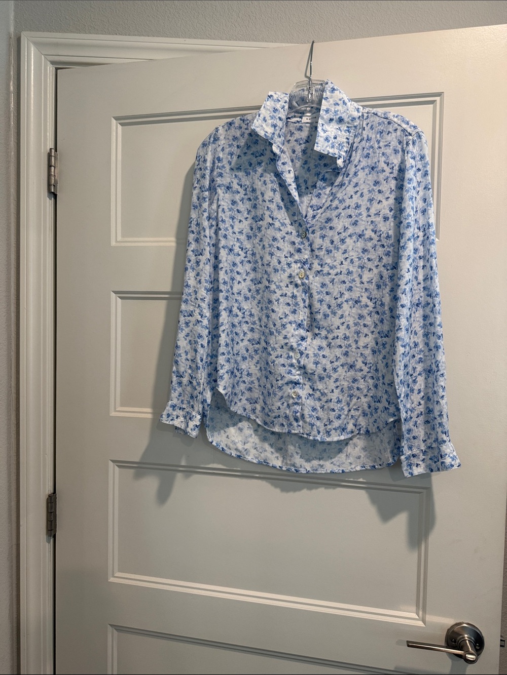 Bella Dahl Blue and White Floral Button-Up Shirt